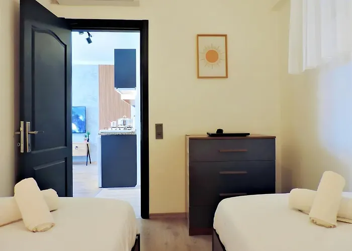 Chic Flat 10 Min To Lara Beach In Apartment