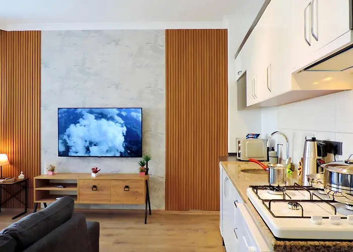 Chic Flat 10 Min To Lara Beach In דירה