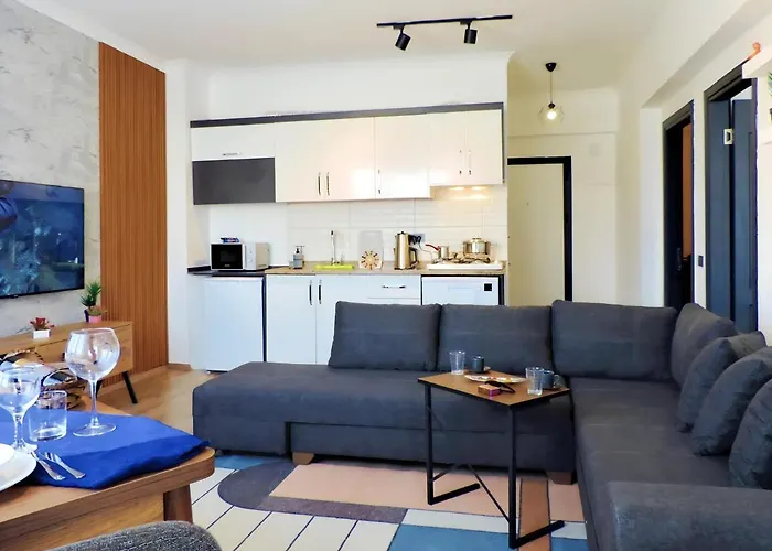 Chic Flat 10 Min To Lara Beach In אנטליה